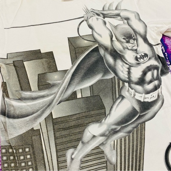 Lot 29 Batman Shirt Adult X-Large White Oversize Print Rare Streetwear DC Comics - Picture 2 of 3